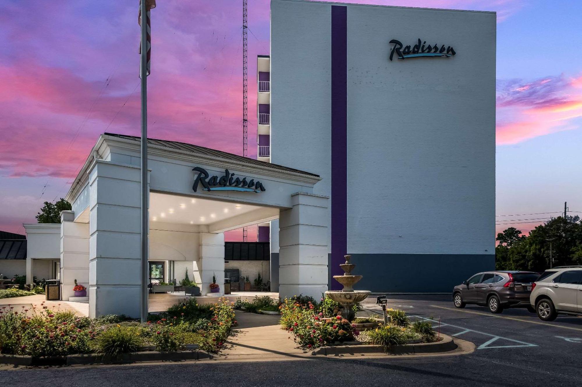 Radisson Hotel Grand Rapids Riverfront Exteriér fotografie